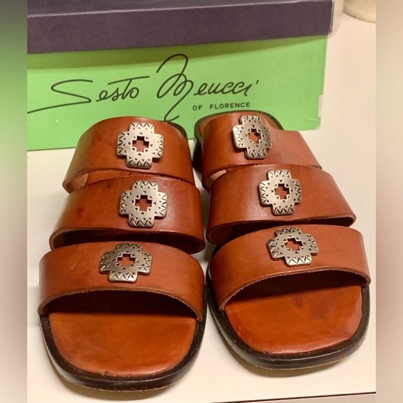 Women's 7 M SESTO MEUCCI Florence Italian Brown Leather Metal Hardware Sandals - Picture 12 of 16